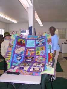 The volunteers in the Obama office loved the quilt.