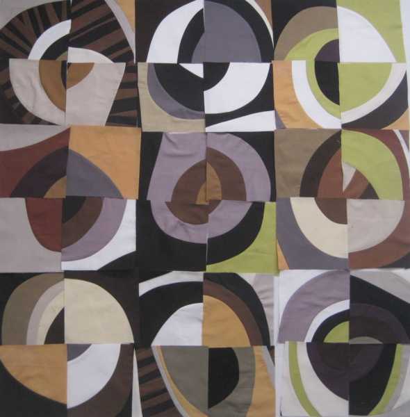 Circles form Curvy Motifs